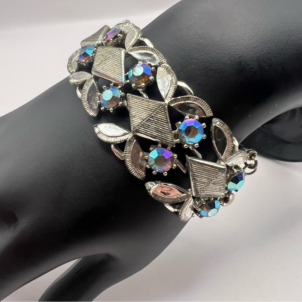 Elegant Silver Tone & Purple AB Vintage Panel Bracelet Size 6.5